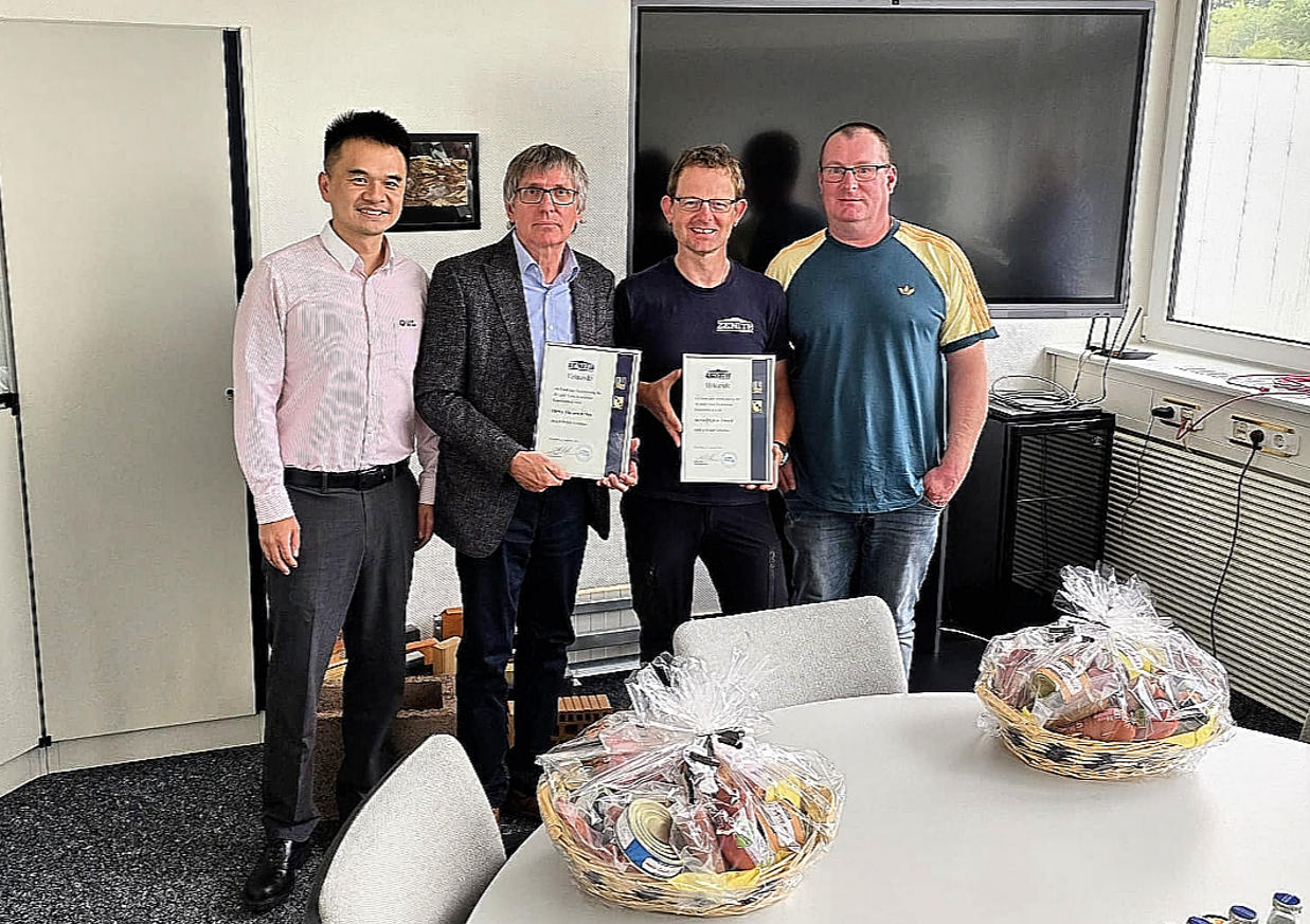 Salut pada Keahlian. Salut pada Ketekunan